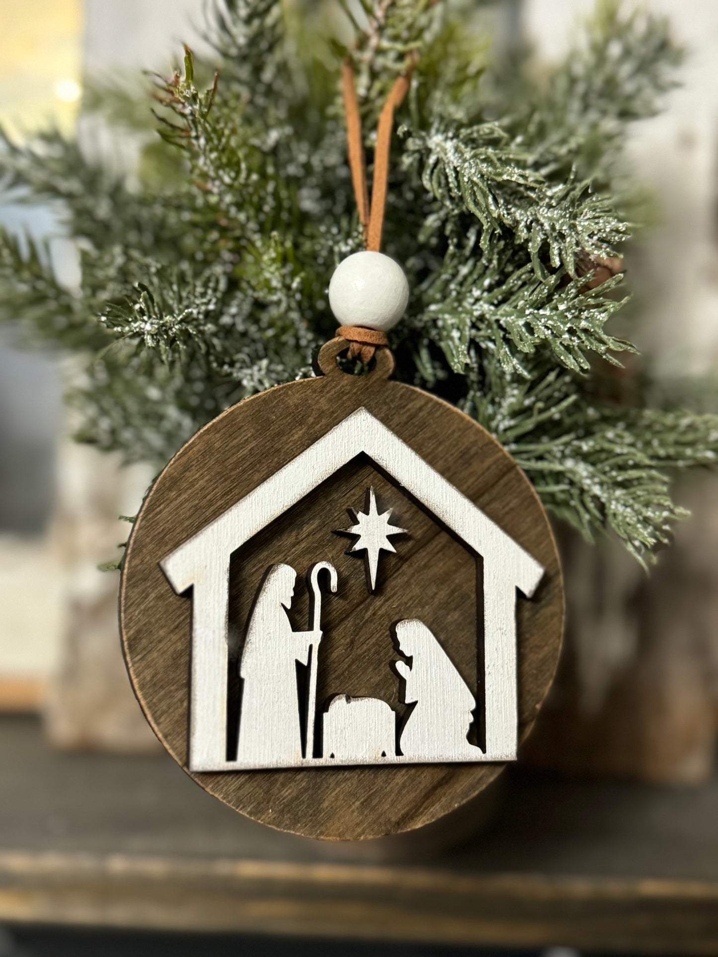 CHRISTMAS ORNAMENT- NATIVITY SCENE ORNAMENT