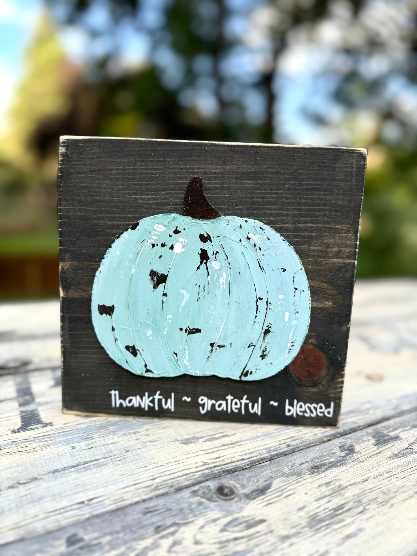 3D PUMPKIN ADHERED TO WOOD SIGN