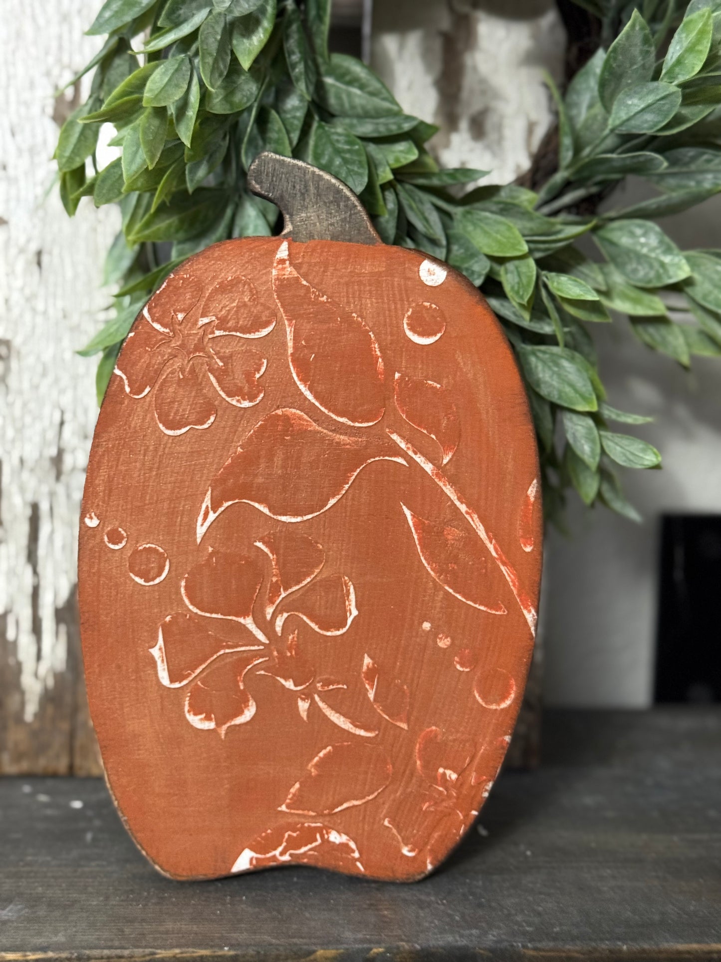 WOOD TEXTURED PUMPKINS