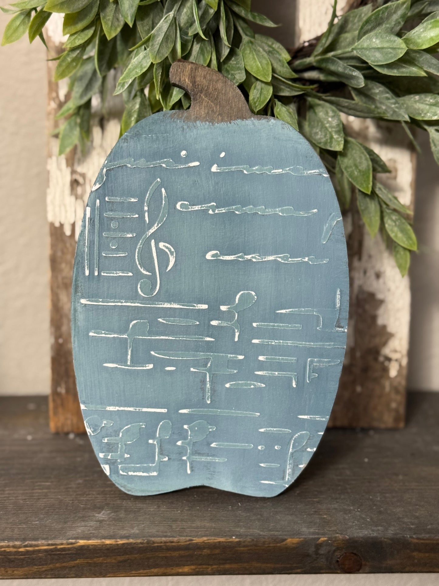 WOOD TEXTURED PUMPKINS