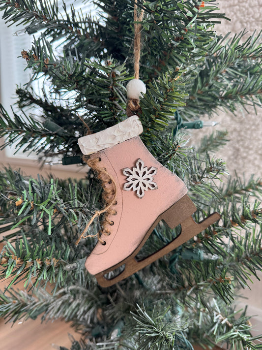 CHRISTMAS ORNAMENT- VINTAGE ICE SKATE ORNAMENT