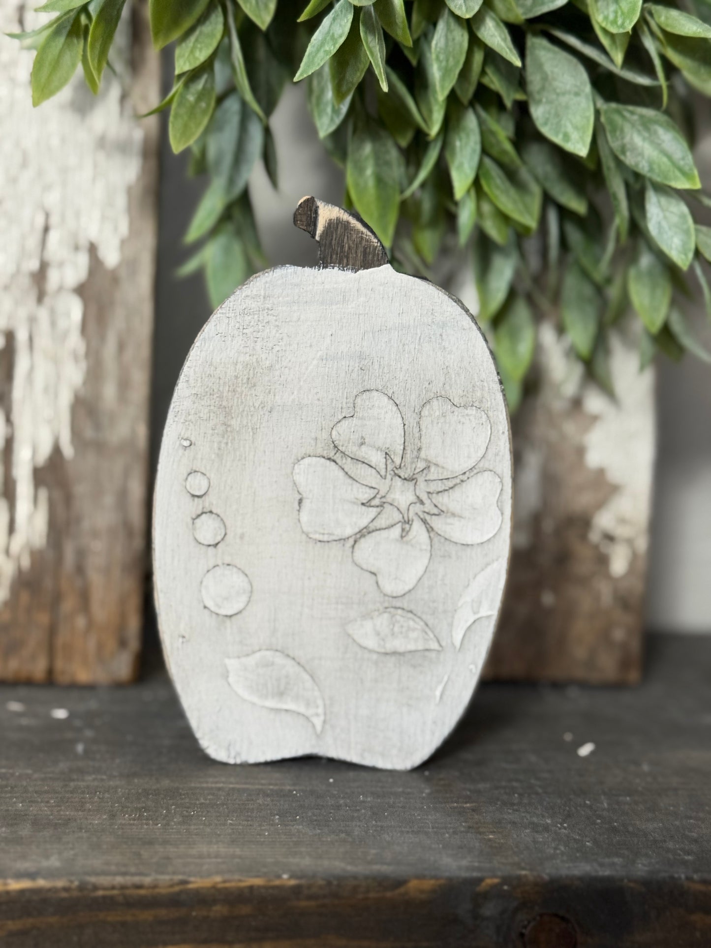 WOOD TEXTURED PUMPKINS