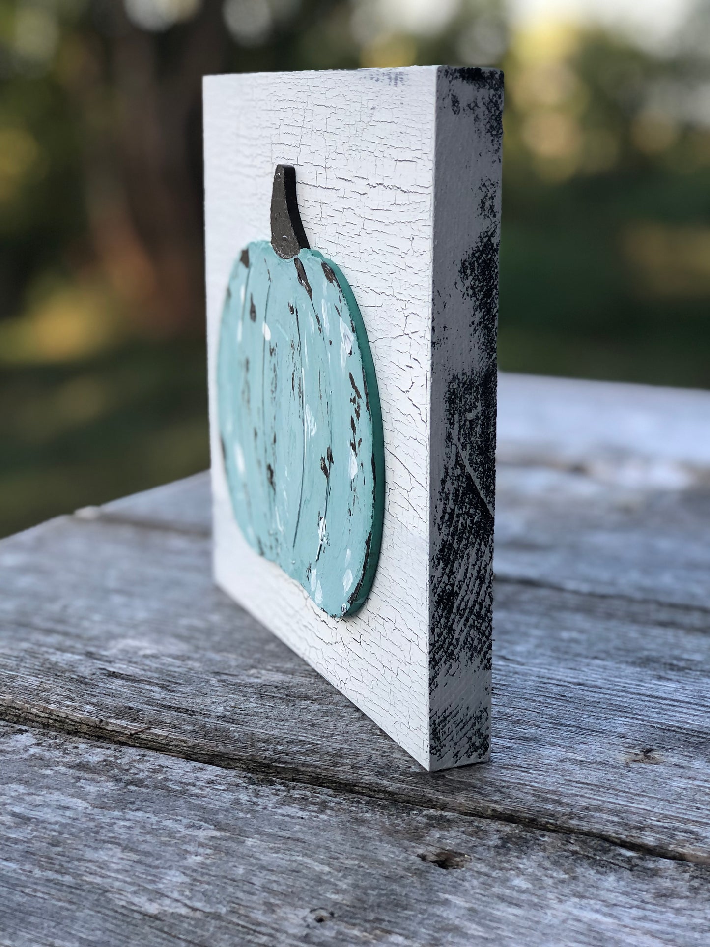 3D PUMPKIN ADHERED TO WOOD SIGN