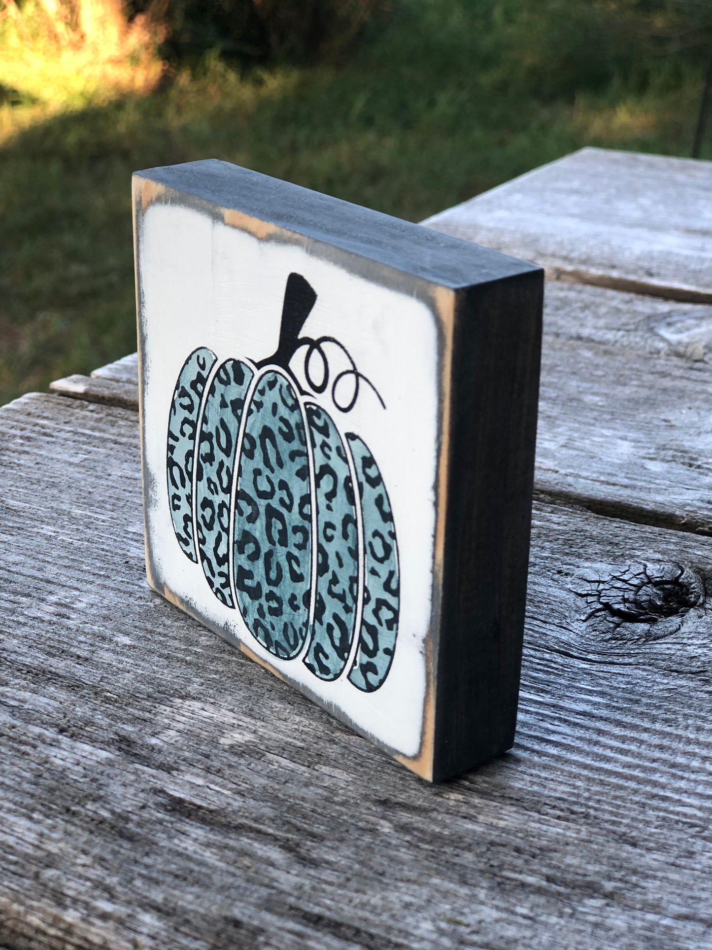 MINI LEOPARD PUMPKINS   - WOOD SIGN
