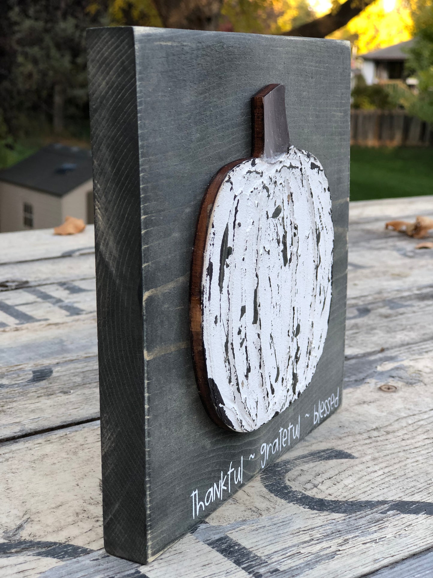 3D PUMPKIN ADHERED TO WOOD SIGN