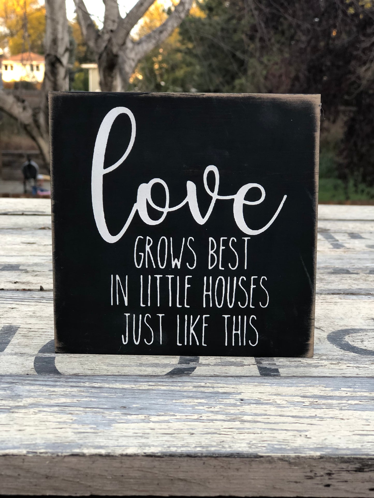 GNOME PRINT DOUBLE SIDED 5.25 IN. WITH CHRISTMAS GNOME BUCKET LIST/ AND THANK YOU FOR A HOUSE FULL OF PEOPLE I LOVE AMEN OR LOVE GROWS BEST IN LITTLE HOUSES JUST LIKE THIS - WOOD SIGN DECOR