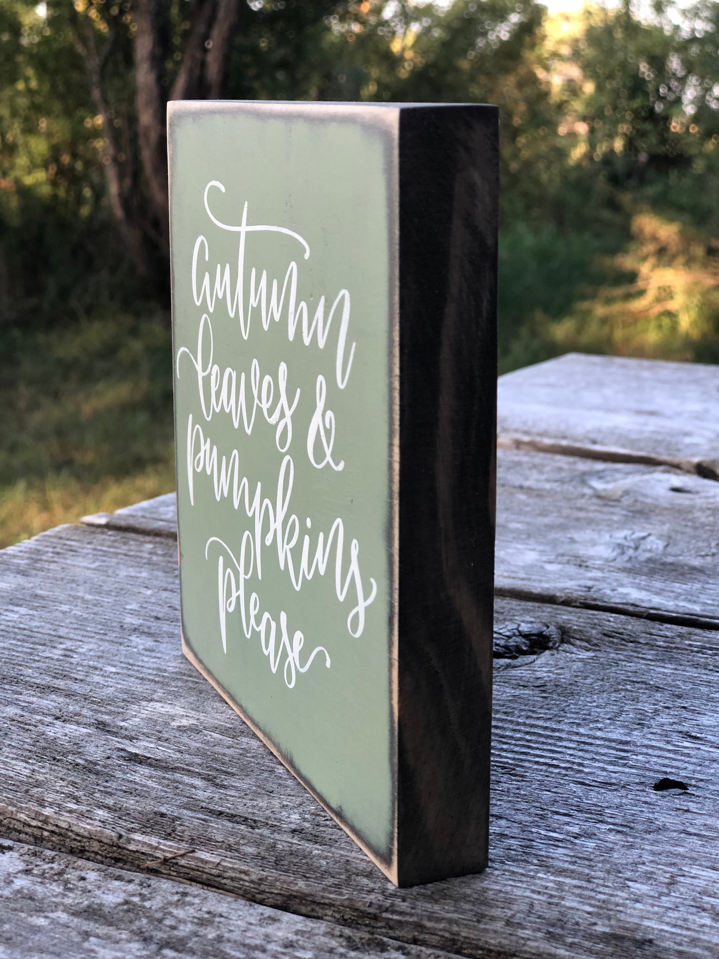 CHRISTMAS ORNAMENT MERRY /AUTUMN LEAVES AND PUMPKINS PLEASE - WOOD SIGN
